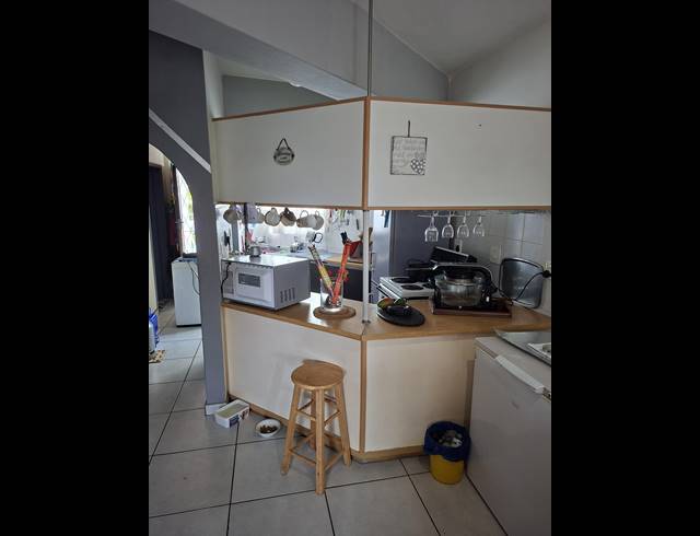 2 BEDROOM APARTMENT FOR SALE IN UVONGO